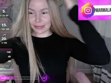 Bongacams Watch Live Sex Cams of Foxymoxy19