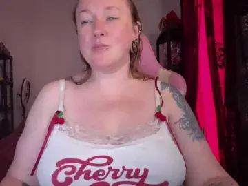 Bongacams Sex Chat of NylonQueen