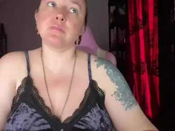 Bongacams Free Live Porn of NylonQueen