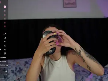Bongacams Free Porn Cam of youngmommy