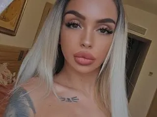 AprilHadid