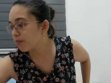 Bongacams Free Porn Cam of simplesindyxx