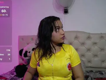 Bongacams Live Sex Cam of valeria-martinez19