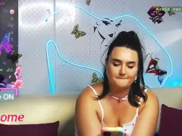 Bongacams Sex Cam of WickedButShy