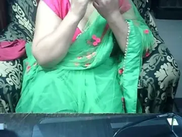 Bongacams Live Sex Cam of Indianbhabhimilf40