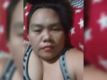 Bongacams Free Porn Cam of Chemaihot96