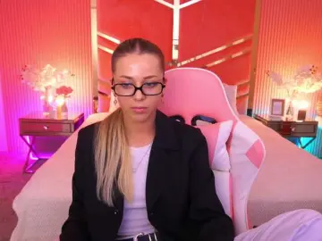 Bongacams Free Live Porn of LoveeDove