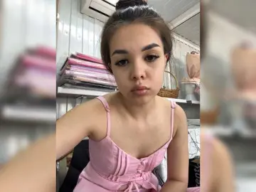 Bongacams Free Live Porn of Aloeeevera444