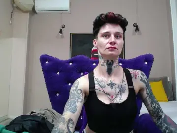 Bongacams Watch Live Sex Cams of KennysXX