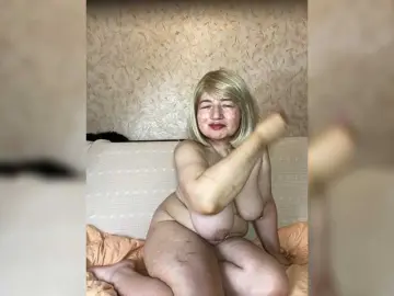 Bongacams Watch Live Sex Cams of SVETIKBOMBOCHKA