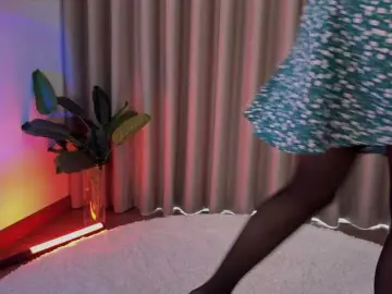 Bongacams Live Sex Cam of Crystalnova