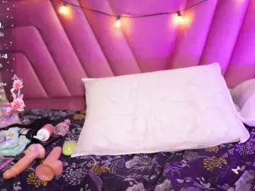 Bongacams Adult Webcam of naughtyyindiann