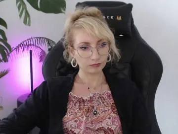 Bongacams Live Sex Cam of CinderellaMoon