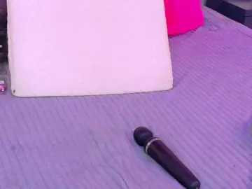 Bongacams Watch Live Sex Cams of AteneaRoldan