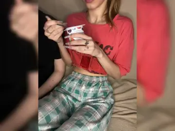 Bongacams Live Sex Cam of LinaTwins