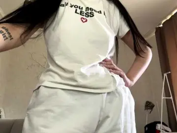 Bongacams Watch Live Sex Cams of ArlaReily