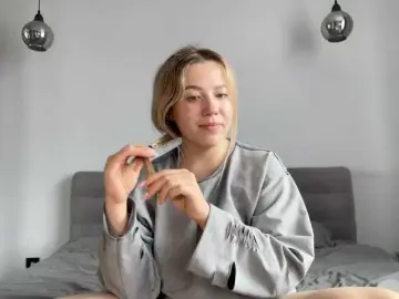 Bongacams Live Sex Cam of AlyraSun