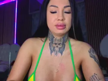 Bongacams Watch Live Sex Cams of AngellBlackX
