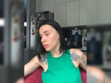 Bongacams Free Porn Cam of MaidenCrystal