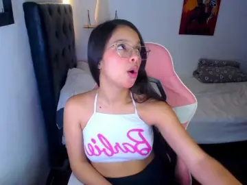 Bongacams Best Webcam of room-kitty