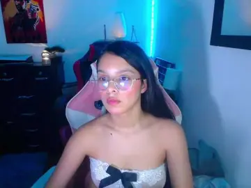 Bongacams Watch Live Sex Cams of room-kitty