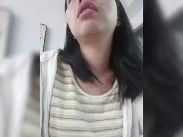 Bongacams Live Sex Cam of Selinababy99
