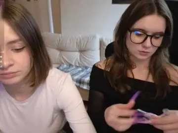 Bongacams Watch Live Sex Cams of MaoandLulu
