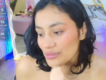 Bongacams Live Sex Cam of PEACHY-TAY