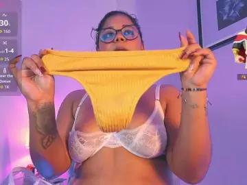 Bongacams Watch Live Sex Cams of chelseea-bluey