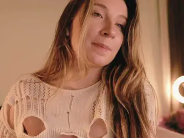 Bongacams Live Sex Cam of AlytheAmore