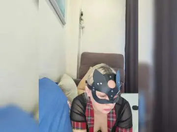 Bongacams Free Porn Cam of King-Queen777