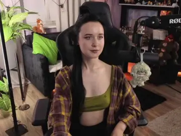 Bongacams Free Porn Cam of KiraLiLime