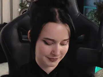 Bongacams Watch Live Sex Cams of KiraLiLime