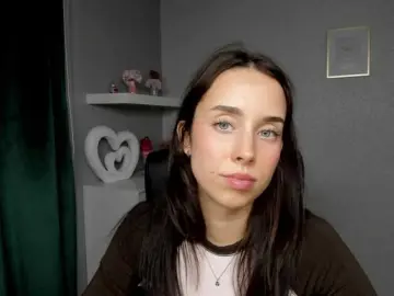 Bongacams Free Live Porn of adeleLive