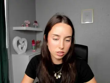 Bongacams Adult Webcam of adeleLive