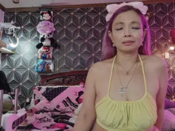 Bongacams Adult Webcam of YummyMeily