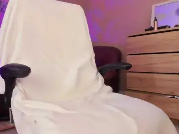 Bongacams Live Sex Cam of kaylalaine1