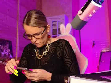 Bongacams Best live sex cam show of sweeteve050