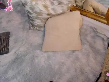 Bongacams Watch Live Sex Cams of NaylaGrey