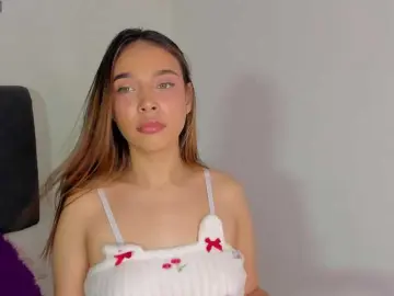 Bongacams Private Sex Chat of evelin-33