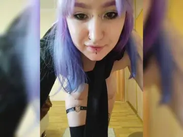 Bongacams Live Porn of Darcy-666