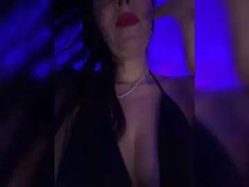 Bongacams Best live sex cam show of ElviraMilf