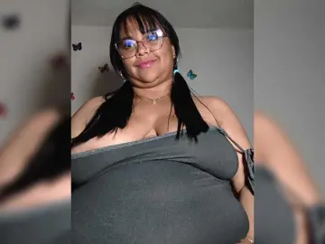 Bongacams Adult Video Chat of CandyBrowm