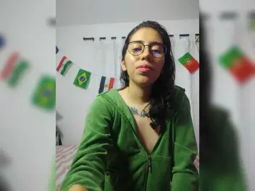 Bongacams Sex Cam of skinny333