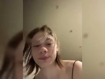 Bongacams Sex Chat of 18YoungPussy18