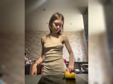 Bongacams Free Live Porn of 18YoungPussy18