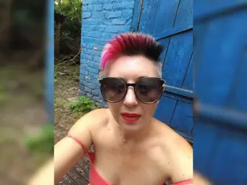 Bongacams Best Webcam of BUSINKA-25