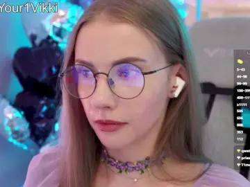 Bongacams Free Live Porn of -VikkiL0vesCheese-