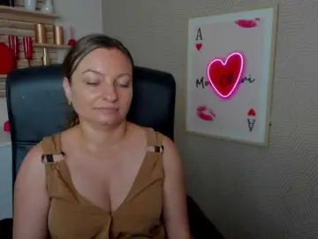 Bongacams Free Porn Cam of angelaLove13