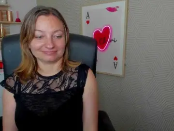 Bongacams Live Sex Cam of angelaLove13